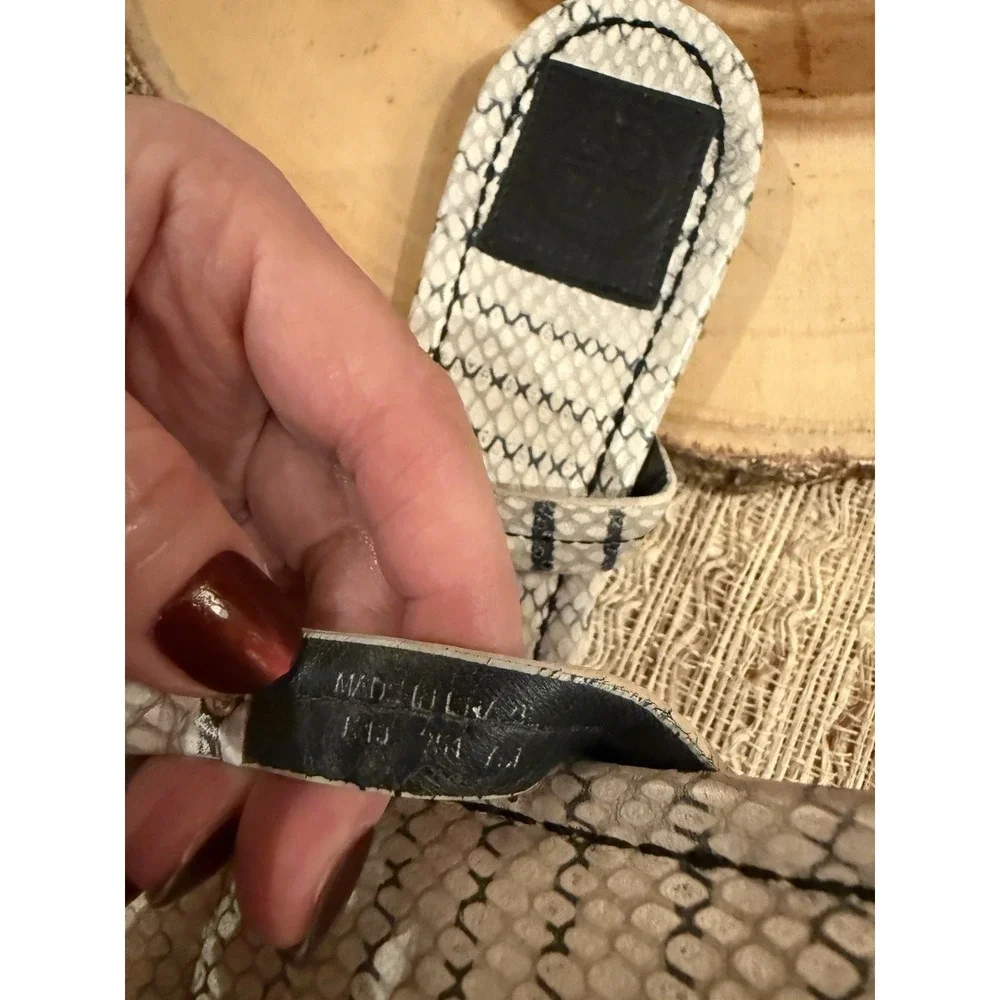 Tory Burch Miller Leather Thong‎ Sandal Warm Roccia Black & White US 7 258$